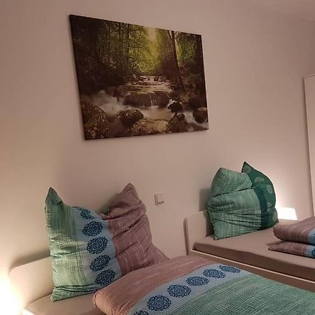 Living Home, Apartament Cu Doua Dormitoare Si Doua Bai Cisnădie Kültér fotó